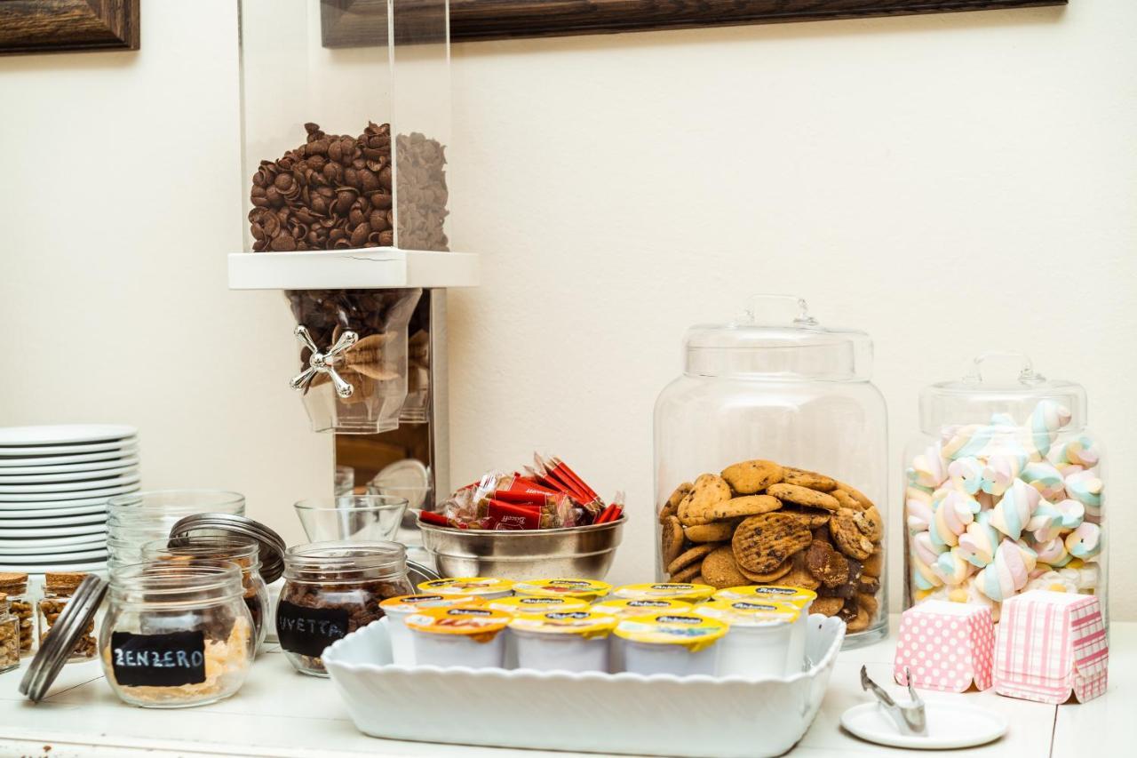 La Locanda Del Conte Mameli ออลเบีย ภายนอก รูปภาพ
