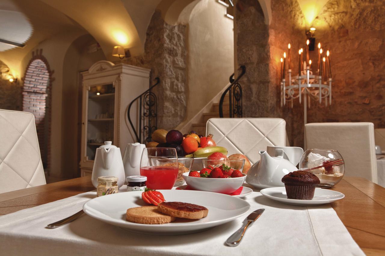 La Locanda Del Conte Mameli ออลเบีย ภายนอก รูปภาพ